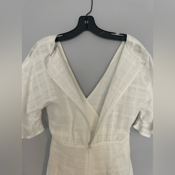 SAINTS & Secrets Flowy Romper with Sinched Waist Tie Front - Picture 5 of 9